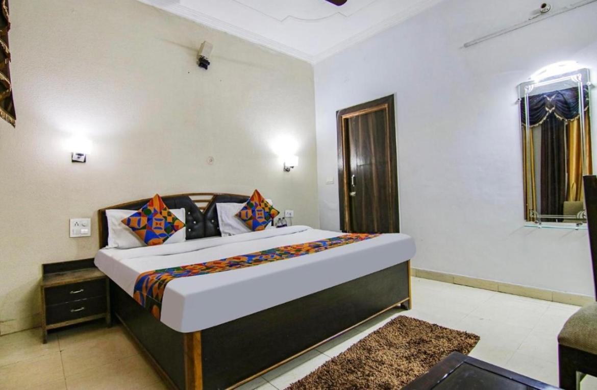 The For You Hotel & Restaurant Rishīkesh Extérieur photo