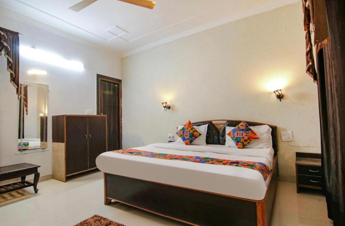 The For You Hotel & Restaurant Rishīkesh Extérieur photo