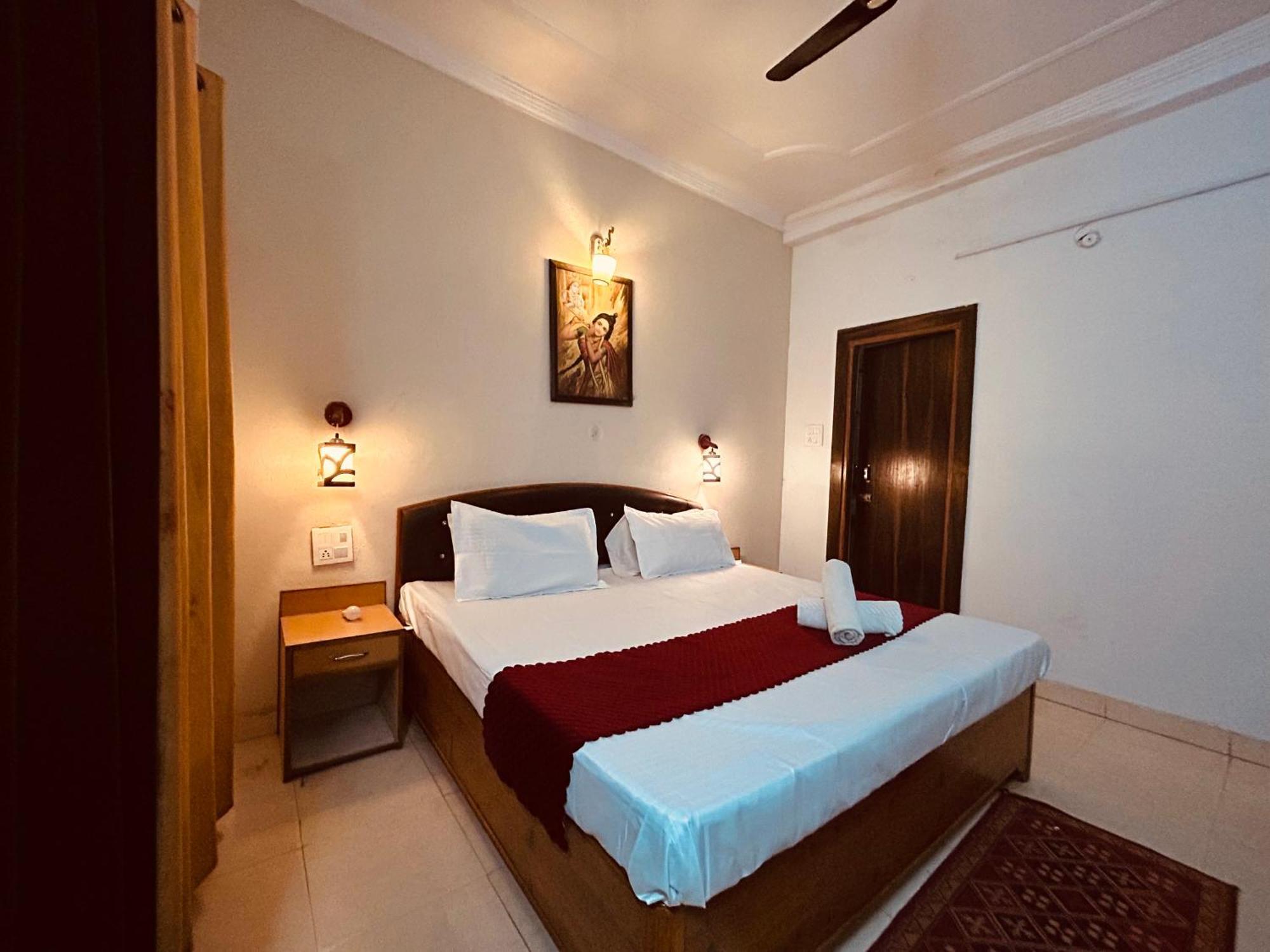 The For You Hotel & Restaurant Rishīkesh Extérieur photo